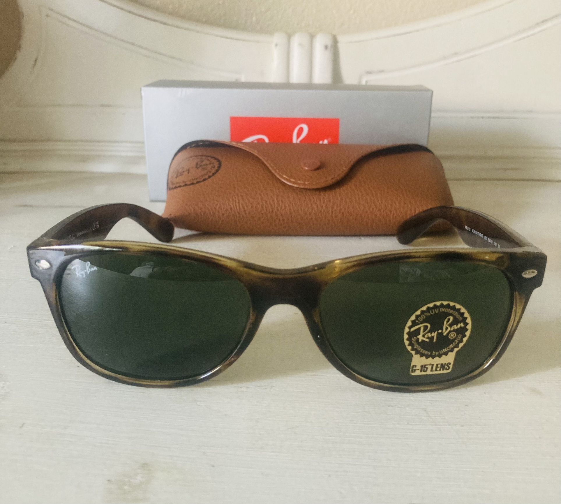 New Rayban Original Wayfarers Sunglasses 🕶️