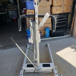 ELECTRIC LIFT FOR PATIENTS