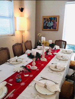Large dinning room  table and 8 chairs
