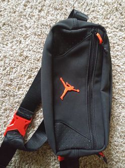 Jordan waist or crossbody bag .