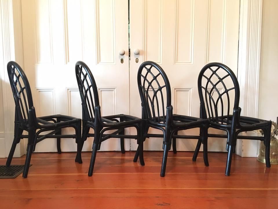 Set Of 4 Vintage Bamboo Chairs (need Seats)
