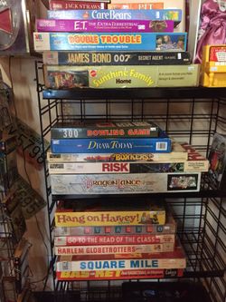 Tons of vintage board games!