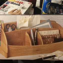 DESKTOP ORGANIZER