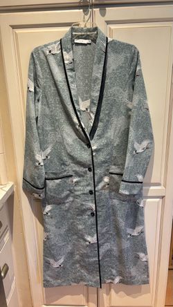 LUSH size S robe dress white crane shiny polyester fabric