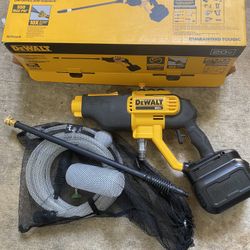 DEWALT 20V MAX 550 PSI 1.0 GPM Cold Water Cordless Battery Power Cleaner (Tool Only)
