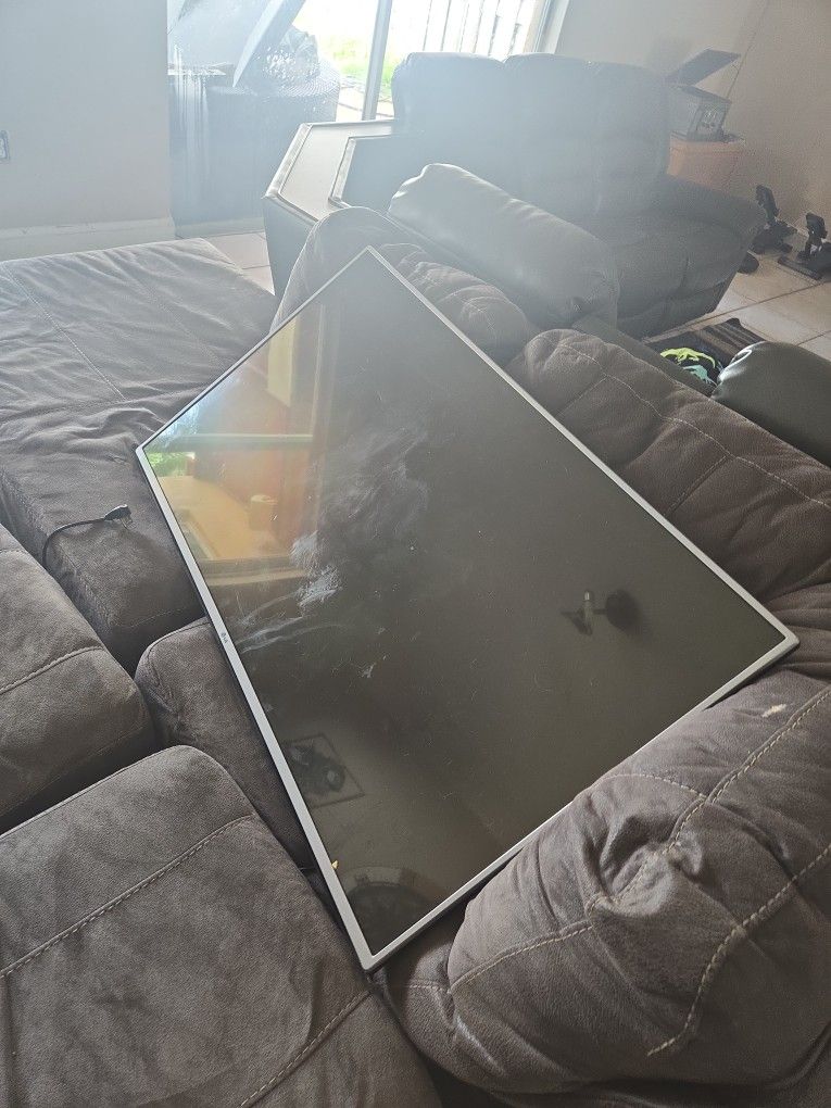 LG Flat Smart Tv