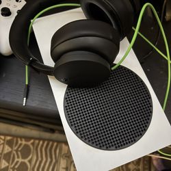 Xbox Series S With Controller And Elite Controller 