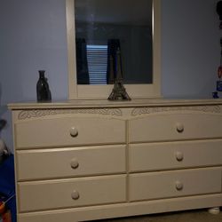 6 Drawer Dresser With Mirror