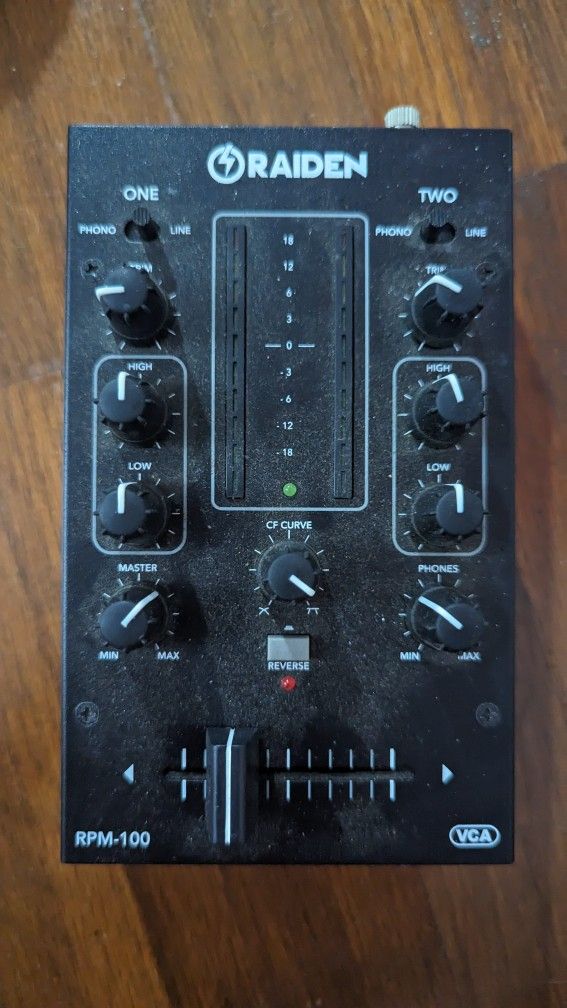 Raiden RPM-100 Portable 2-Channel DJ Mixer Regular