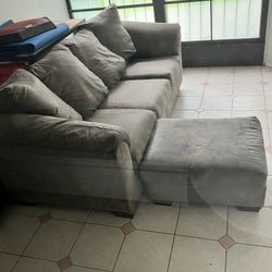 Free Couch With Ottoman