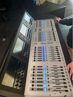 SoundCraft Vi 3000