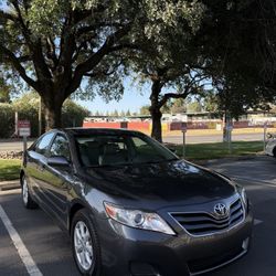 Toyota Camry 2011