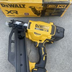 DEWALT 20-Volt 21° Cordless Framing Nailer (Tool-Only)