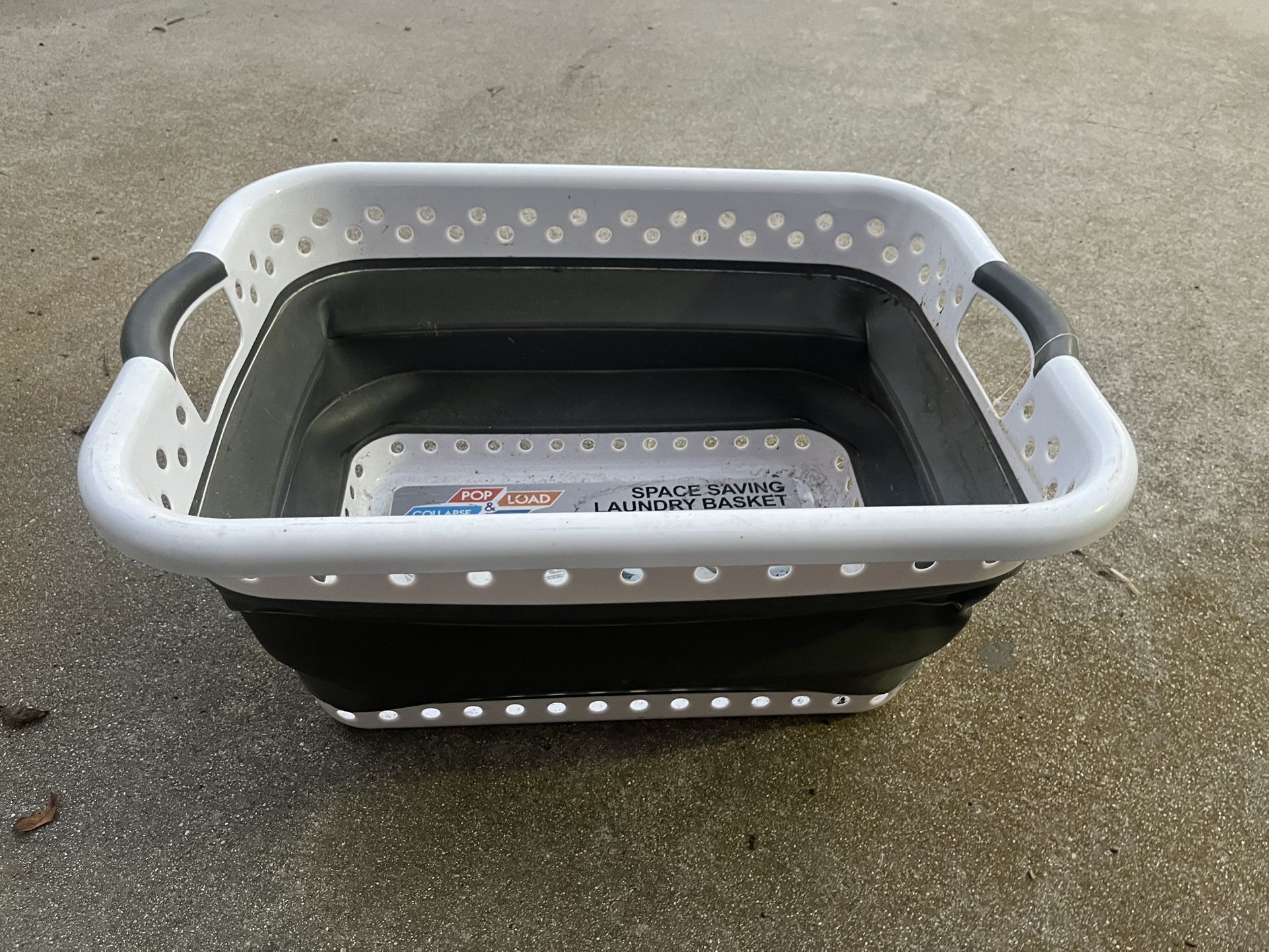 Collapsible Space, Saving Laundry Basket Plastic
