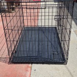 Dog crate