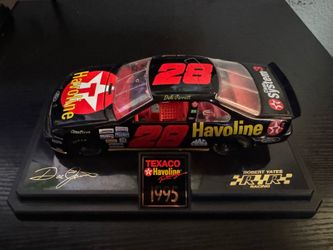 Dale Jarrett Texaco Havoline #28 1995 Ford Diecast NASCAR Car w/ Stand