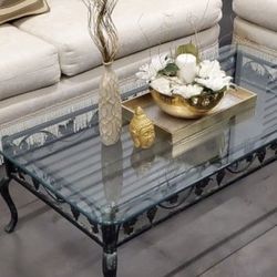 Beautiful Elegant Upscale Luxury High End  Coctail Table 
