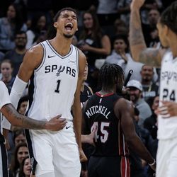 San Antonio Spurs at Miami Heat