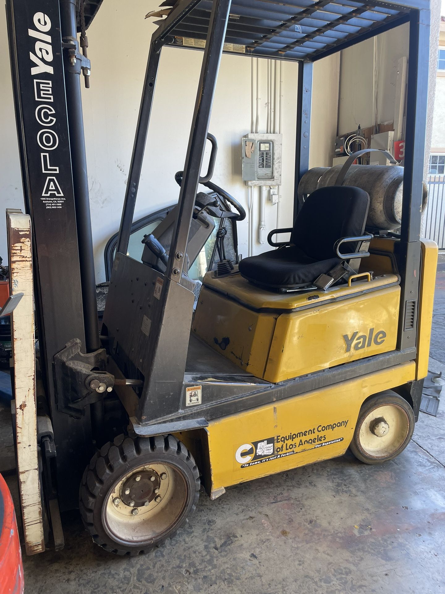 Yale Forklift 3000 Lbs Capacity