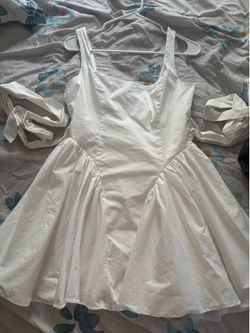 White dress size L