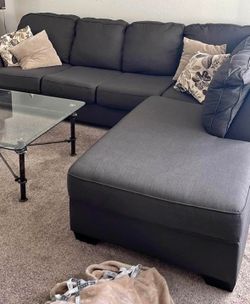 Living Spaces McDade L-Shape Modern Sectional Sofa