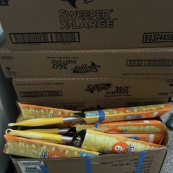 Swiffer Super Extendable Dusting Kit with Heavy Duty Refills 1-Handle plus 4-Dusters)