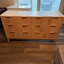 Fluted 6 Drawers Dresser, 54" Wide Modern Chest of Drawers with Faux Marble Top, Curved Profile Design, (small Nick On Top And Corner)