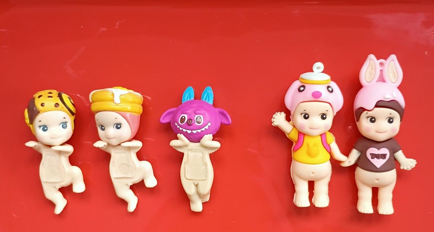 Sonny Angel Action Figures & Keychains