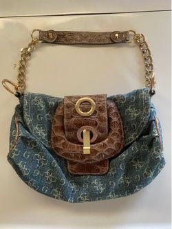 Guess purse