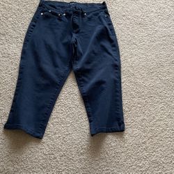 Women’s Capris