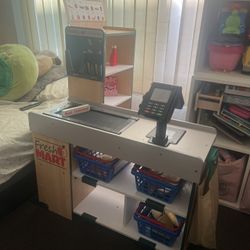 Melissa & Doug, Fresh Mart Pretend Grocery Store, Kids Cash Register with Scanner, Shelves, & Conveyor Belt, Kids Toys for Girls & Boys