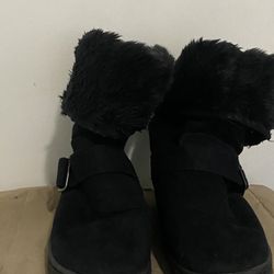 So Brand Black Women's Winter Faux Fur Boots size 6-6.5 fits