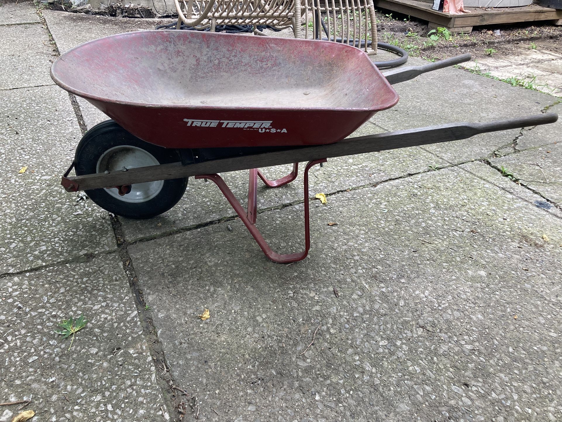 WHEEL BARREL