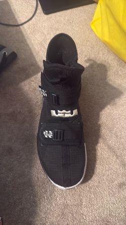 Nike LeBron Soldier 13 SFG high top basketball sneaker size 8