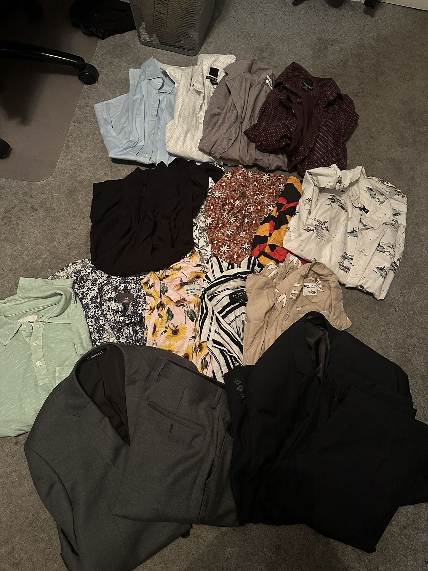 Huge Mens Bundle Of Clothes