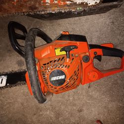 Echo CS-40 chainsaw