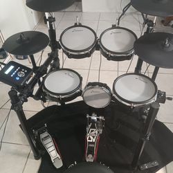 Donner Electric Drums & Speakers 