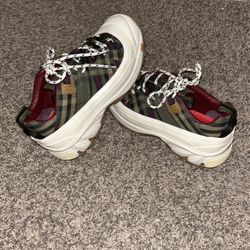 Burberry Arthur Check Military Green (Never Used)