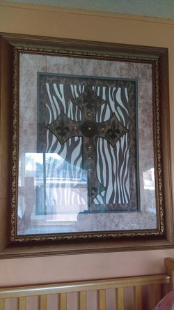 Cuadro de jominterio esta grabde de 3 pies por 2 pies