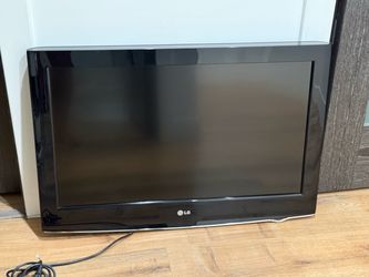 36” LG TV