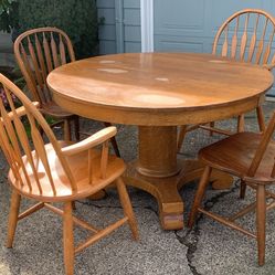 Solid Oak Dining and Chair Set