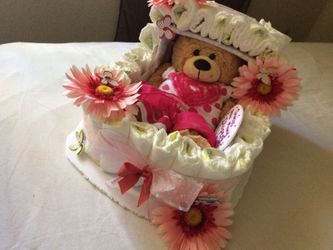 Baby shower diaper bassinet