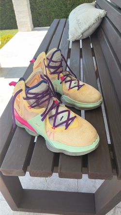 Nike LeBron XIX Valentine‘s Edition size 11
