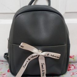 Miniso mini backpack for little girls