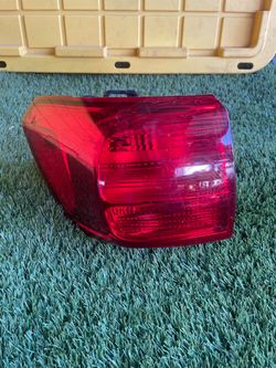 2017 Kia Sedona Driver/Left Side Tail Light