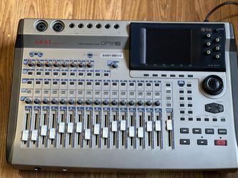 Akai DPS16
