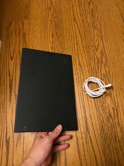 Lenovo X1 6th Gen 16Gb ram 256GB SSD, missing a key cap, selling@$220, original price $300