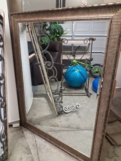 Vintage Style Mirror NO CRACKS!!