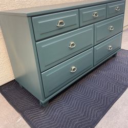 Dresser/Cajonera/Tocador/Gavetero 