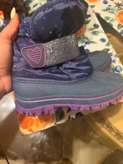 Snow boots 🥾 ❄️